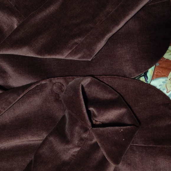 Velvet Blazer in Regal Purple (12) - Picture 6 of 9